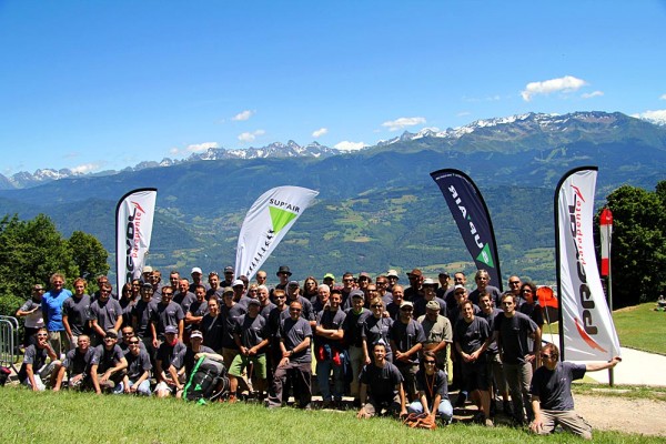 Group photo of the Airtour competitors and supporters